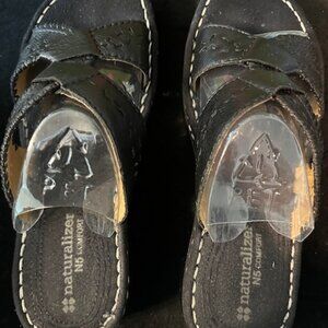 NWB NATURALIZER BLACK SANDALS N5 COMFORT